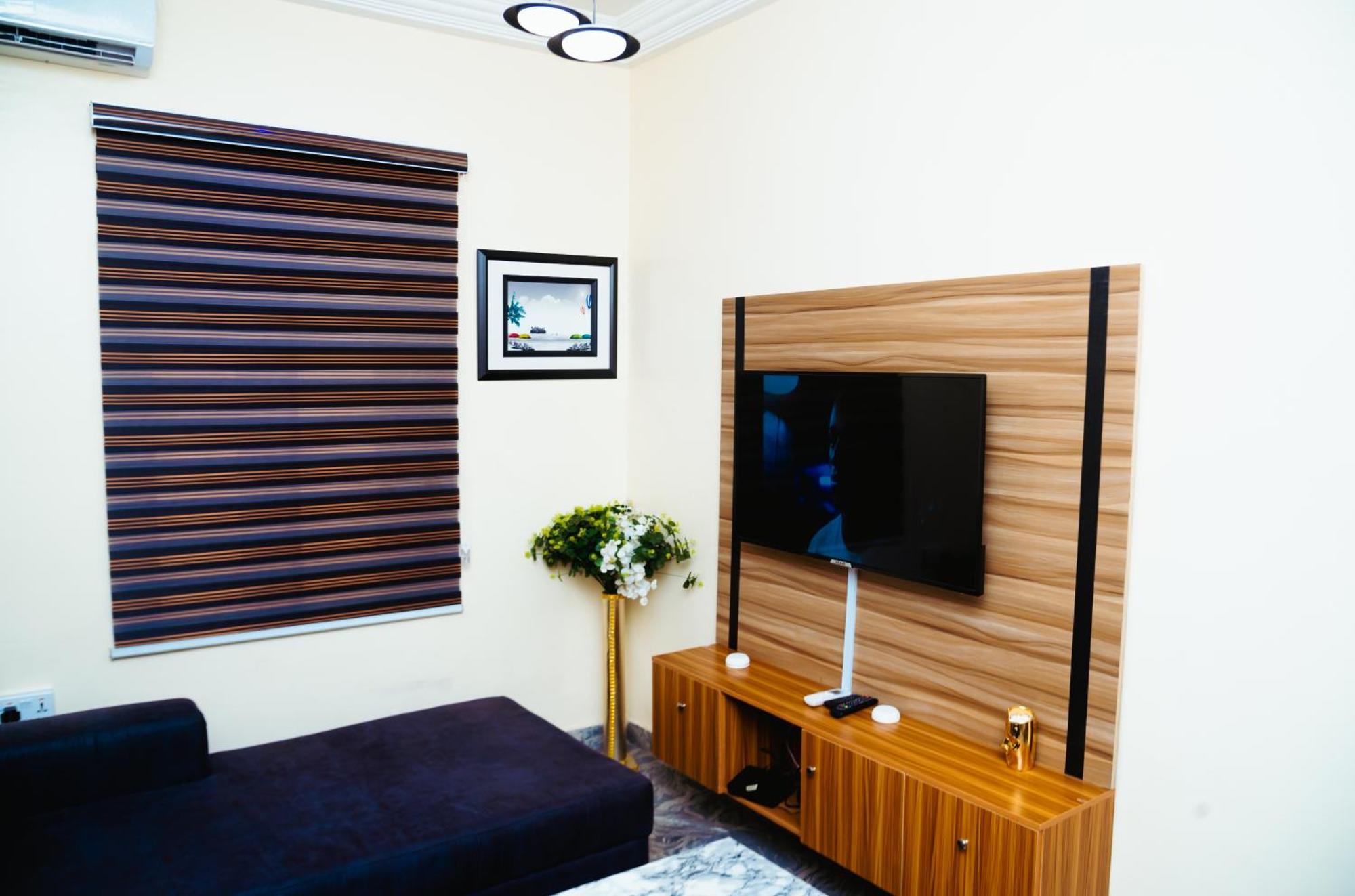 Aylesbury Homes Luxury Apartments レッキ エクステリア 写真